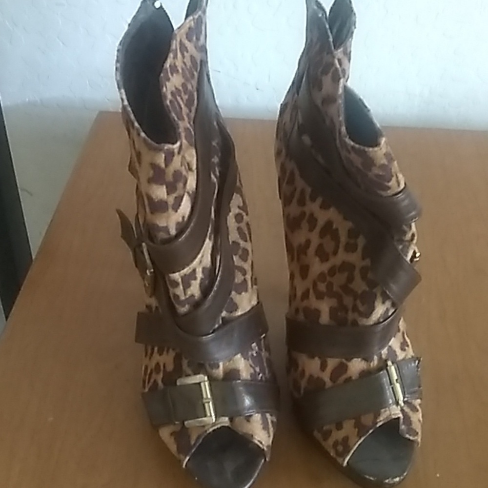 Heels gently used